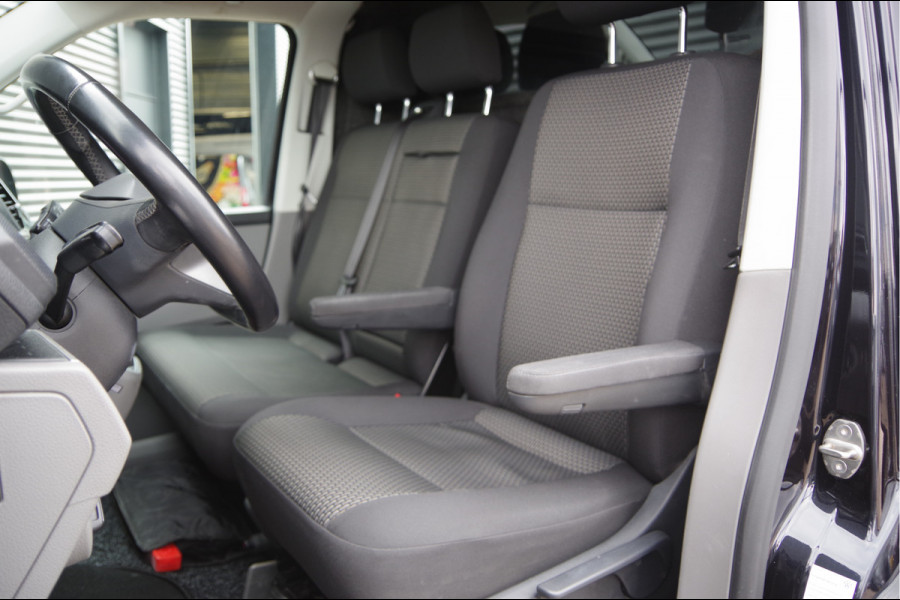 Volkswagen Transporter 2.0 TDI L2 BULLI, 3-ZITS, 150PK AUT. LED, ADAPT. CRUISE, TREKHAAK, APPLE CARPLAY, NAVI, AIRCO, PARKEERSENSOREN, NL AUTO, NAP
