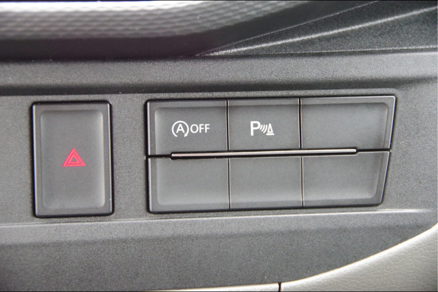 Volkswagen Transporter 2.0 TDI L2 BULLI, 3-ZITS, 150PK AUT. LED, ADAPT. CRUISE, TREKHAAK, APPLE CARPLAY, NAVI, AIRCO, PARKEERSENSOREN, NL AUTO, NAP
