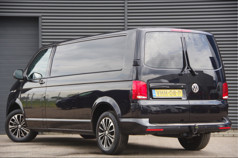 Volkswagen Transporter 2.0 TDI L2 BULLI, 3-ZITS, 150PK AUT. LED, ADAPT. CRUISE, TREKHAAK, APPLE CARPLAY, NAVI, AIRCO, PARKEERSENSOREN, NL AUTO, NAP