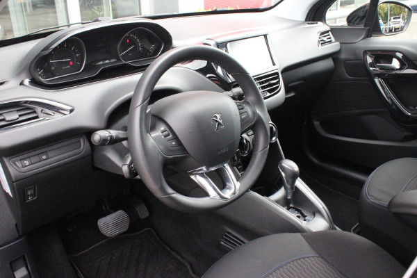 Peugeot 208 1.2 110PK AUTOMAAT SIGNATURE | NAVIGATIE | APPLE CARPLAY/ANDROID AUTO | PARKEERSENSOREN | DAB+ RADIO | LICHTMETALEN VELGEN | GETINTE RUITEN | CLIMATE CONTROL | CRUISE CONTROL |