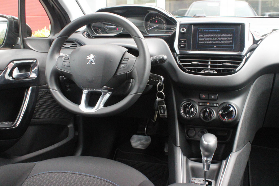 Peugeot 208 1.2 110PK AUTOMAAT SIGNATURE | NAVIGATIE | APPLE CARPLAY/ANDROID AUTO | PARKEERSENSOREN | DAB+ RADIO | LICHTMETALEN VELGEN | GETINTE RUITEN | CLIMATE CONTROL | CRUISE CONTROL |