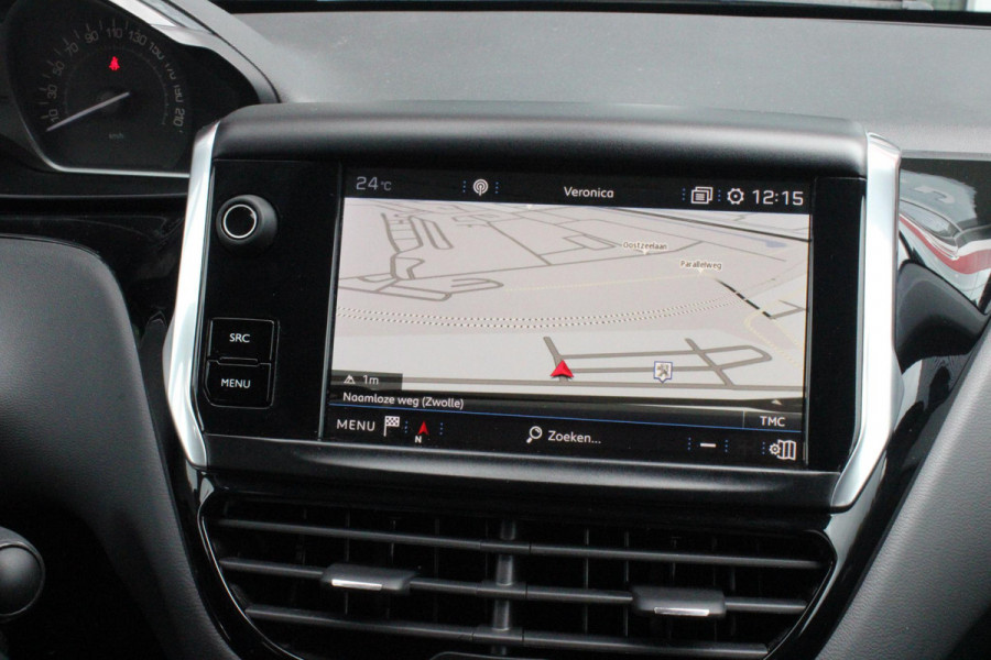 Peugeot 208 1.2 110PK AUTOMAAT SIGNATURE | NAVIGATIE | APPLE CARPLAY/ANDROID AUTO | PARKEERSENSOREN | DAB+ RADIO | LICHTMETALEN VELGEN | GETINTE RUITEN | CLIMATE CONTROL | CRUISE CONTROL |