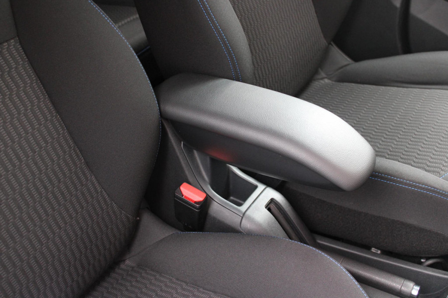 Peugeot 208 1.2 110PK AUTOMAAT SIGNATURE | NAVIGATIE | APPLE CARPLAY/ANDROID AUTO | PARKEERSENSOREN | DAB+ RADIO | LICHTMETALEN VELGEN | GETINTE RUITEN | CLIMATE CONTROL | CRUISE CONTROL |
