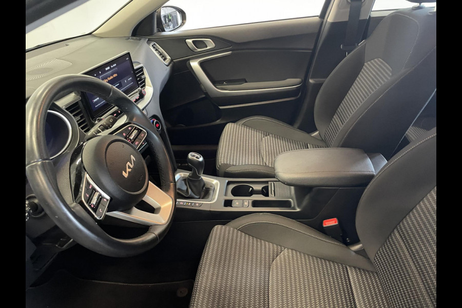 Kia Ceed Sportswagon 1.0 T-GDi DynamicLine Navigatie Apple Carplay / Android Auto Camera Parkeersensoren achter Cruise Control Climate Control