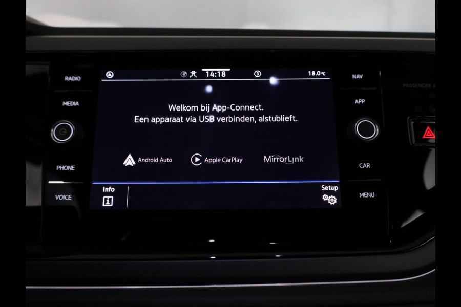 Volkswagen Polo 1.0 TSI R-Line 95pk 5bak| 17'LM-velgen| Camera|Digital display