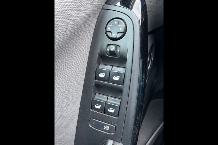 Citroën Grand C4 Picasso 1.2 PureTech Business 7persoons Face Lift Airco/ECC,Navigatie,Virtueel Cockpit