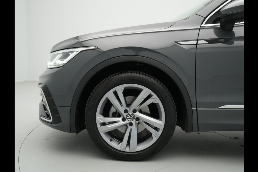 Volkswagen Tiguan 1.5 TSI 150pk DSG R-Line Business+ Navigatie Wegkl. trekhaak Acc Elek. kofferklep 245