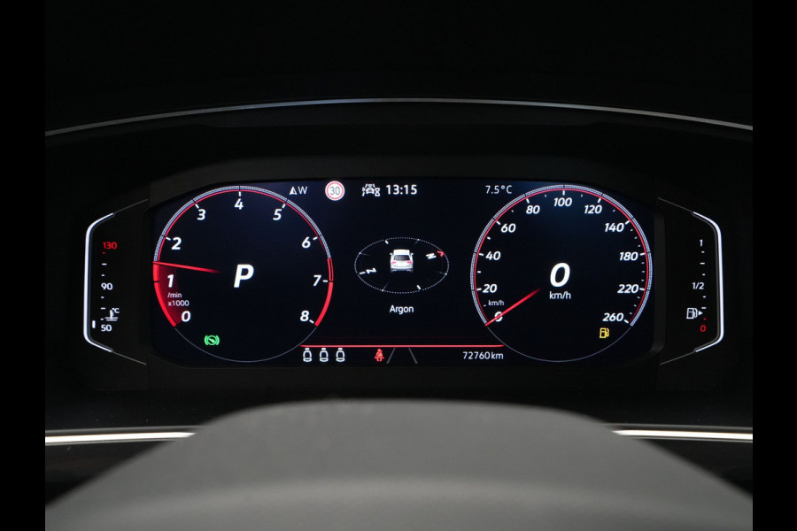 Volkswagen Tiguan 1.5 TSI 150pk DSG R-Line Business+ Navigatie Wegkl. trekhaak Acc Elek. kofferklep 245