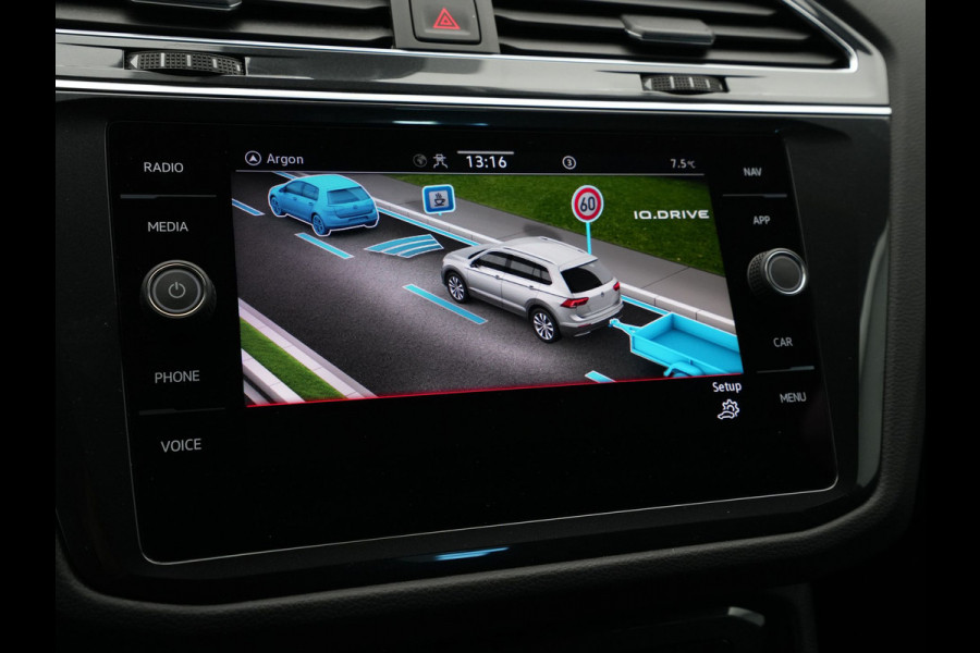 Volkswagen Tiguan 1.5 TSI 150pk DSG R-Line Business+ Navigatie Wegkl. trekhaak Acc Elek. kofferklep 245