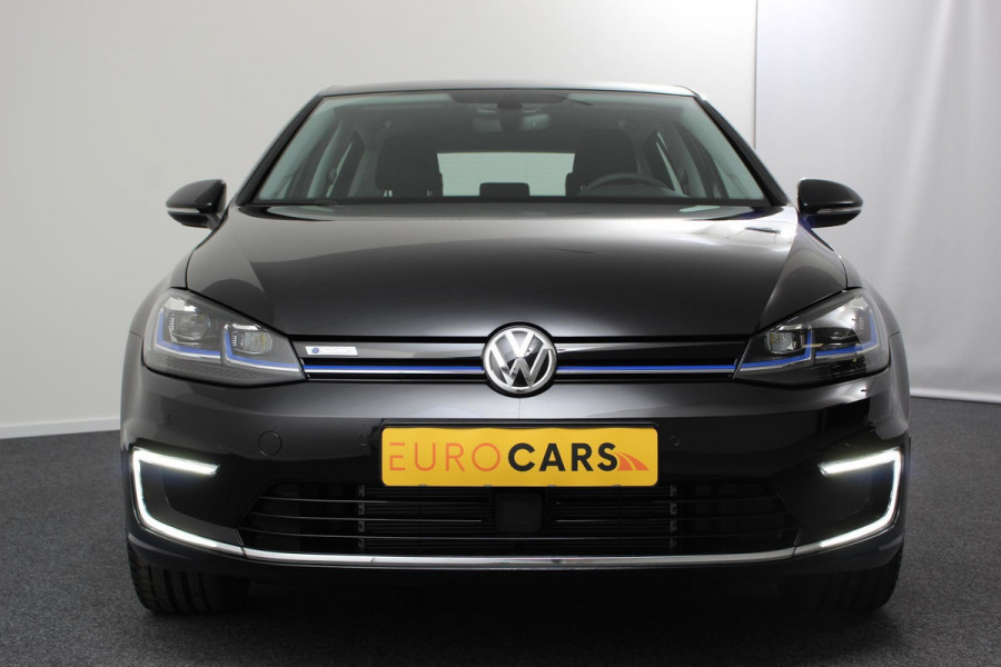 Volkswagen e-Golf Automaat 136pk | Navigatie | Climate Control | Virtuele Cockpit | Camera | Keyless | Stoelverwarming | Parkeer Sensoren | Cruise Control Adaptive | Lichtmetalen velgen 17"