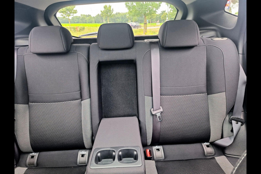 Nissan QASHQAI 1.3 DIG-T N-Connecta | Pano | Climate | Navi | 360 Camera | Cruise Control | (occasion)