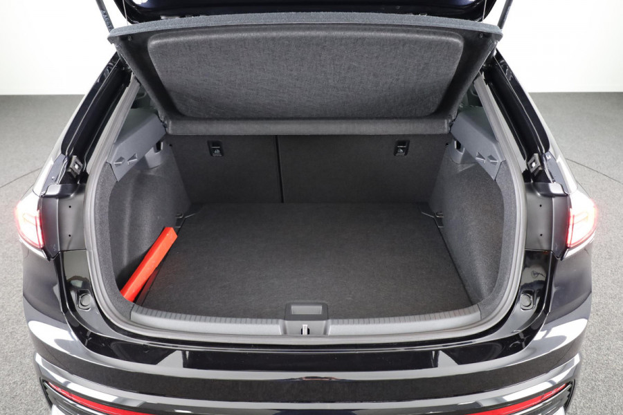 Volkswagen Taigo R-Line-Edition 1.0 85 kW / 116 pk TSI CUV 6 versn.