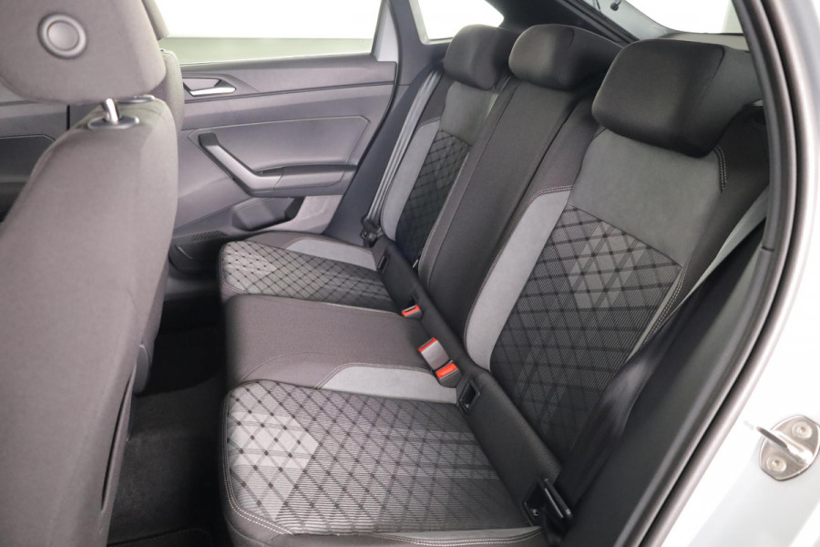 Volkswagen Taigo R-Line-Edition 1.0 85 kW / 116 pk TSI CUV 6 versn.