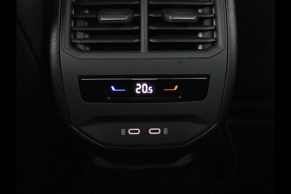CUPRA Leon 1.4 e-Hybrid VZ | 245pk | Stoel & stuurverwarming | Camera | Navigatie | Sfeerverlichting | Keyless | Full LED | PHEV