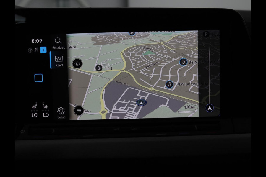 Volkswagen Golf 1.0 TSI Life | Stoel & stuurverwarming | Carplay | Adaptive cruise | Navigatie | Sfeerverlichting | Full LED | Parkeerhulp | Getint glas