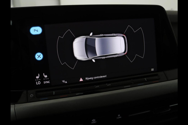 Volkswagen Golf 1.0 TSI Life | Stoel & stuurverwarming | Carplay | Adaptive cruise | Navigatie | Sfeerverlichting | Full LED | Parkeerhulp | Getint glas