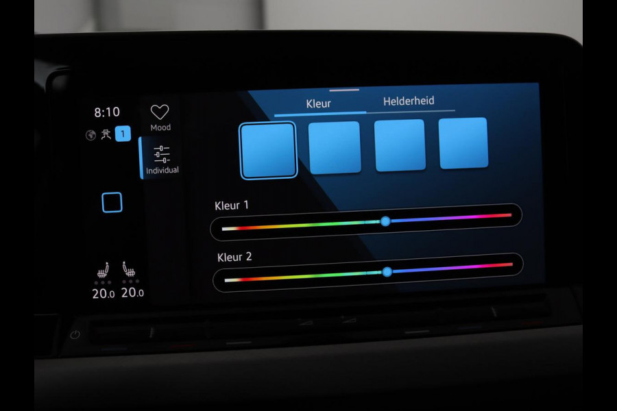 Volkswagen Golf 1.0 TSI Life | Stoel & stuurverwarming | Carplay | Adaptive cruise | Navigatie | Sfeerverlichting | Full LED | Parkeerhulp | Getint glas