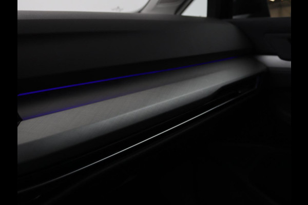 Volkswagen Golf 1.0 TSI Life | Stoel & stuurverwarming | Carplay | Adaptive cruise | Navigatie | Sfeerverlichting | Full LED | Parkeerhulp | Getint glas