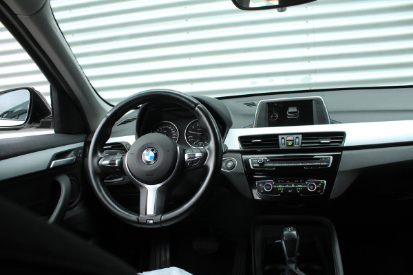 BMW X1 sDrive18i 136pk Centennial Executive AUTOMAAT NL-Auto NAP Clima Cruise Navi PDC 17"LMV Afn. Trekaak 1700kg