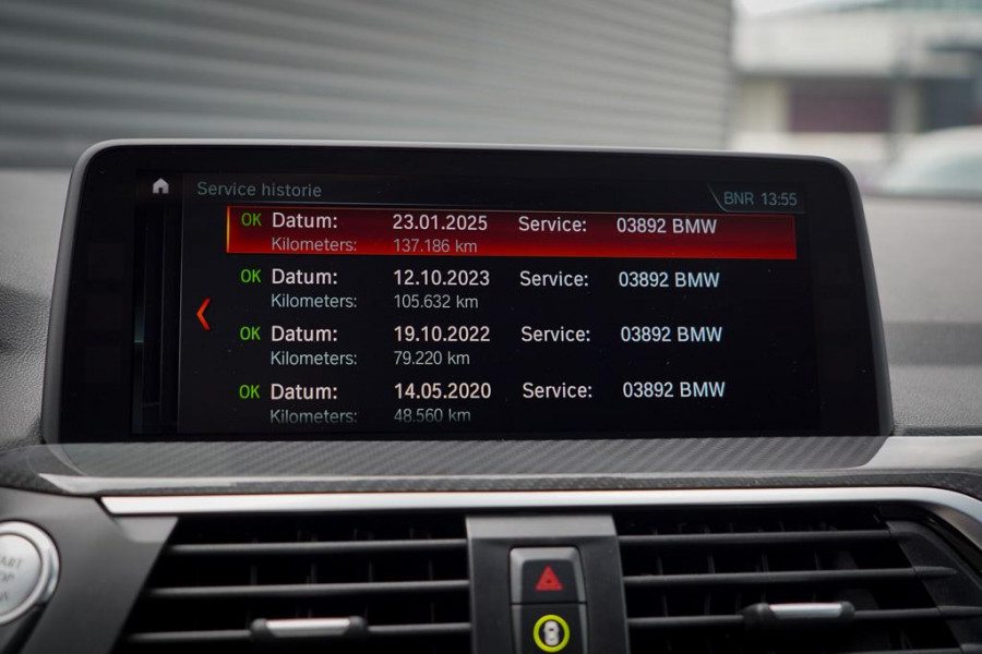 BMW X3 xDrive30i High Executive / M-Sport / Pano / Trekhaak / Drive Assist / HUD / Adaptive Cruise
