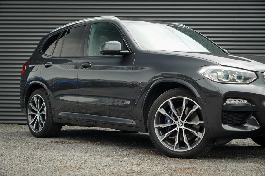 BMW X3 xDrive30i High Executive / M-Sport / Pano / Trekhaak / Drive Assist / HUD / Adaptive Cruise