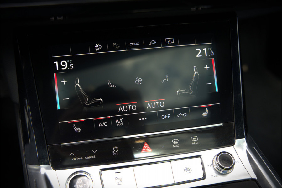 Audi e-tron 50 quattro S edition 71 kWh | S Line | Black Edition | Panoramadak | Memory Seats | Camera | Luchtvering | Adaptive Cruise Control | Keyless | Matrix LED | Leder | Stoelverwarming | NAP | BTW