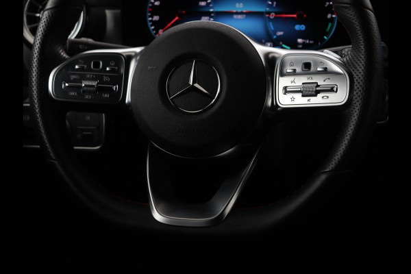 Mercedes-Benz CLA-Klasse 250e AMG Night | Stoelverwarming | Leder/Alcantara | Camera | Widescreen | Navigatie | Full LED | Sportstoelen