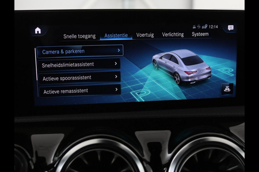 Mercedes-Benz CLA-Klasse 250e AMG Night | Stoelverwarming | Leder/Alcantara | Camera | Widescreen | Navigatie | Full LED | Sportstoelen