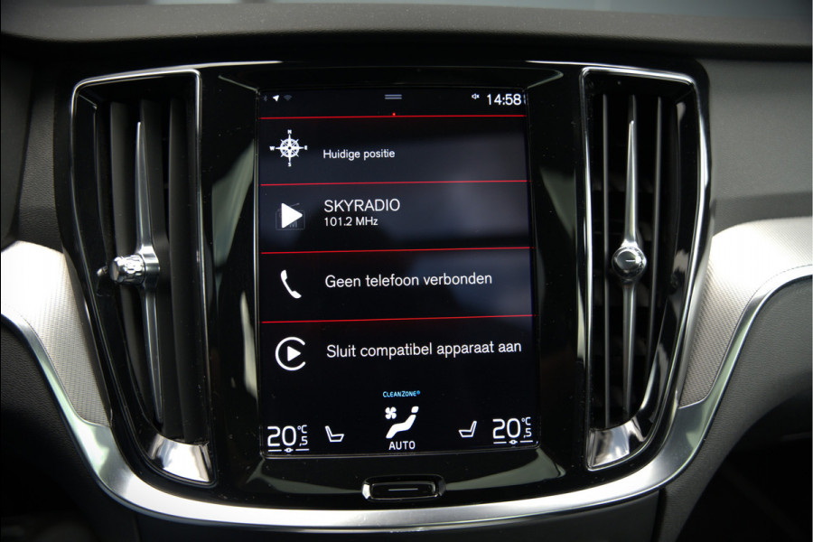 Volvo V60 2.0 B3 R-Design | Panoramadak | Harman Kardon | Keyless | Elektrische Stoelen | Stuurverwarming | Stoelverwarming | Camera | Adaptive Cruise Control | Leer | LED | DAB | Parkeensensoren