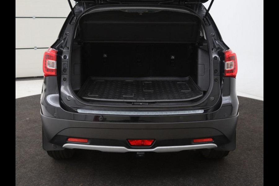 Suzuki S-Cross 1.4 Boosterjet Stijl Smart Hybrid | Panoramadak | Leder | Trekhaak | Stoelverwarming | Adaptive cruise | Full LED