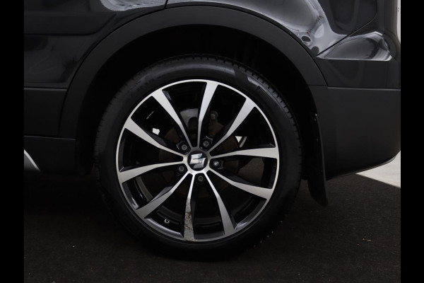 Suzuki S-Cross 1.4 Boosterjet Stijl Smart Hybrid | Panoramadak | Leder | Trekhaak | Stoelverwarming | Adaptive cruise | Full LED