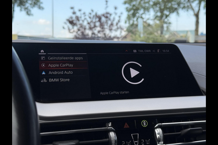 BMW 1-serie 120i Aut. Business Ed. | Navi | BMW-Individual | Led |