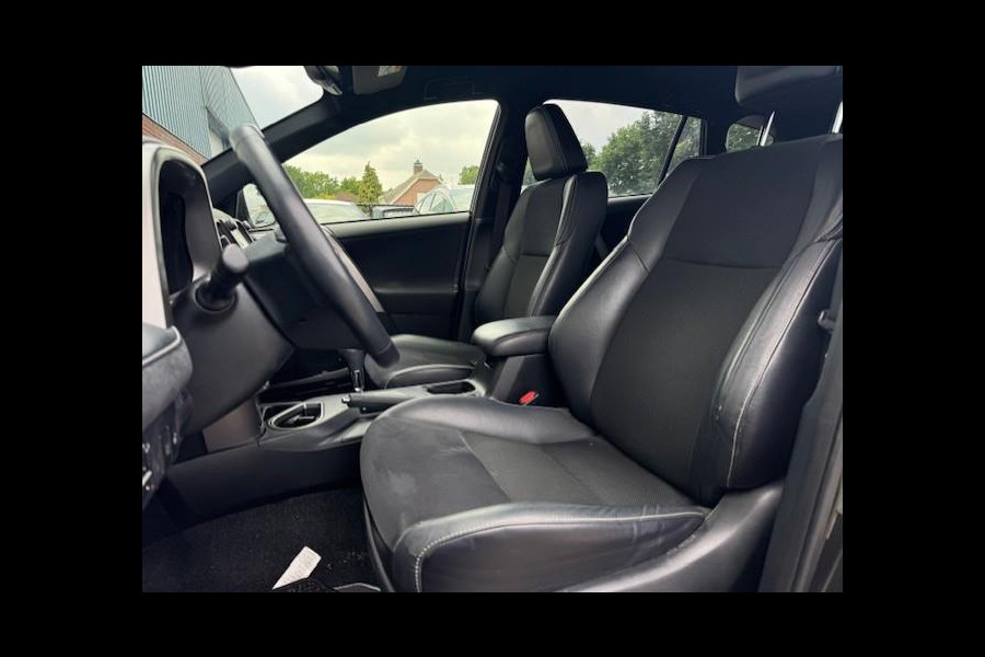Toyota RAV4 2.5 Hybrid Style - Dealer onderhouden - Trekhaak