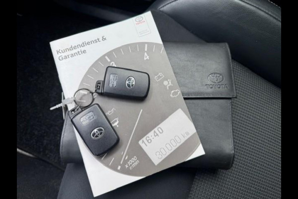 Toyota RAV4 2.5 Hybrid Style - Dealer onderhouden - Trekhaak