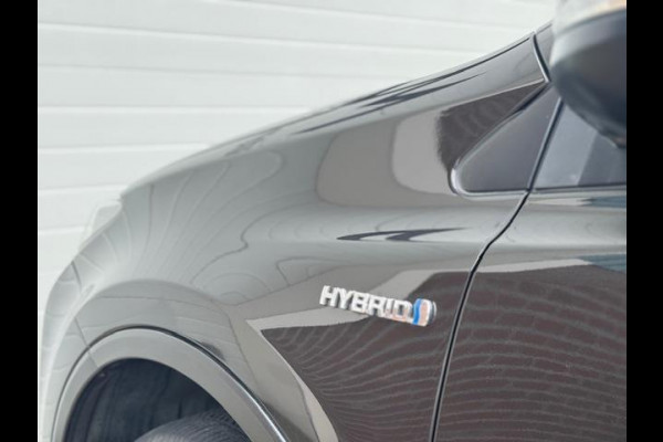 Toyota RAV4 2.5 Hybrid Style - Dealer onderhouden - Trekhaak