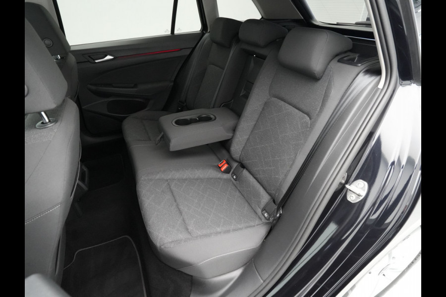 Volkswagen GOLF Variant 1.5 eTSI 130pk DSG Life Navigatie Pdc Clima Acc 102