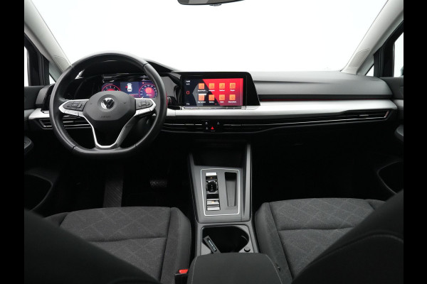 Volkswagen GOLF Variant 1.5 eTSI 130pk DSG Life Navigatie Pdc Clima Acc 102