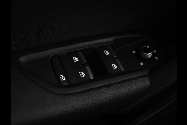 Audi Q5 50 TFSI e quattro S edition | Stoelverwarming | Adaptive cruise | Camera | Navigatie | Full LED | Virtual Cockpit | Climate control | Parkeerhulp