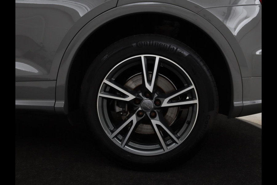 Audi Q5 50 TFSI e quattro S edition | Stoelverwarming | Adaptive cruise | Camera | Navigatie | Full LED | Virtual Cockpit | Climate control | Parkeerhulp