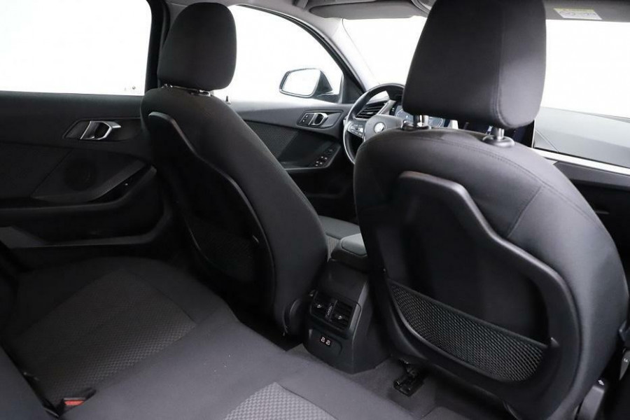 BMW 1-serie 118i Sport Black Edition Navi Cruise CarPlay NAP