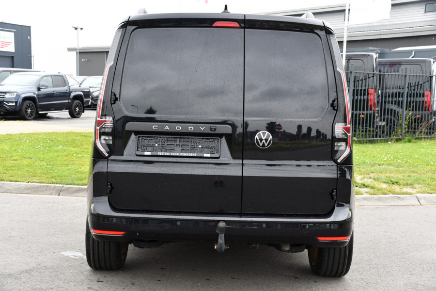 Volkswagen Caddy Cargo 2.0 TDI black Edition Camera, Cruise, Carplay, Stoelverwarming, Automaat, 122PK, Sensoren, LED, Multimedia, UNIEK!