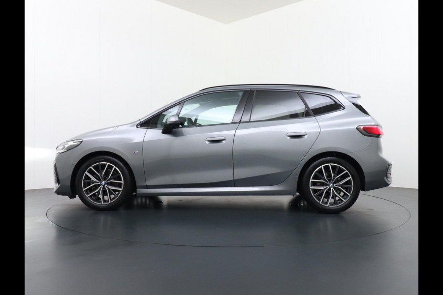 BMW 2 Serie Active Tourer 220i M-Sport HARMAN KARDON AUDIO| PANO |360 CAMERA | MEMORY SEAT