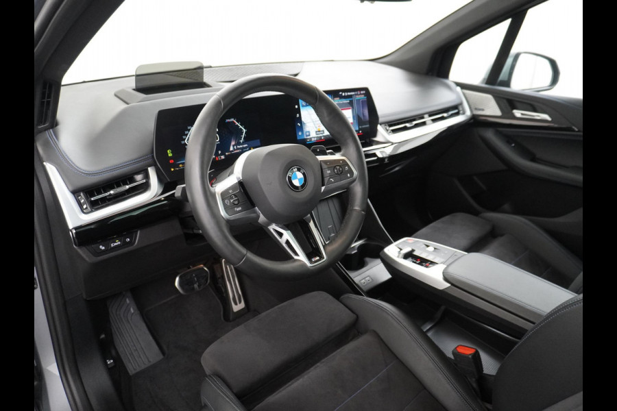 BMW 2 Serie Active Tourer 220i M-Sport HARMAN KARDON AUDIO| PANO |360 CAMERA | MEMORY SEAT