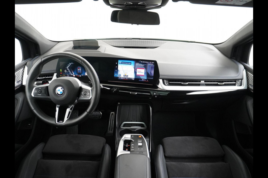 BMW 2 Serie Active Tourer 220i M-Sport HARMAN KARDON AUDIO| PANO |360 CAMERA | MEMORY SEAT