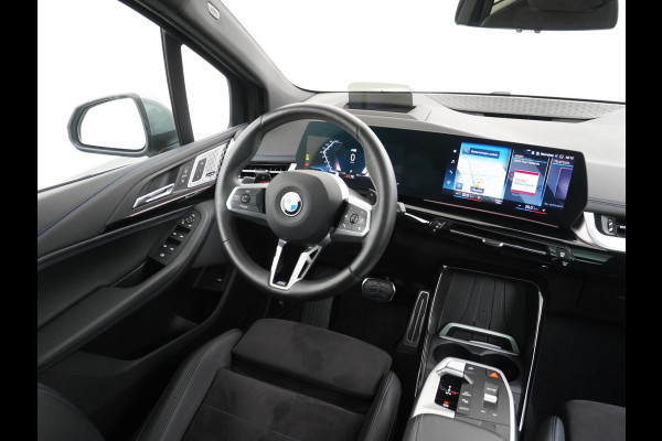BMW 2 Serie Active Tourer 220i M-Sport HARMAN KARDON AUDIO| PANO |360 CAMERA | MEMORY SEAT