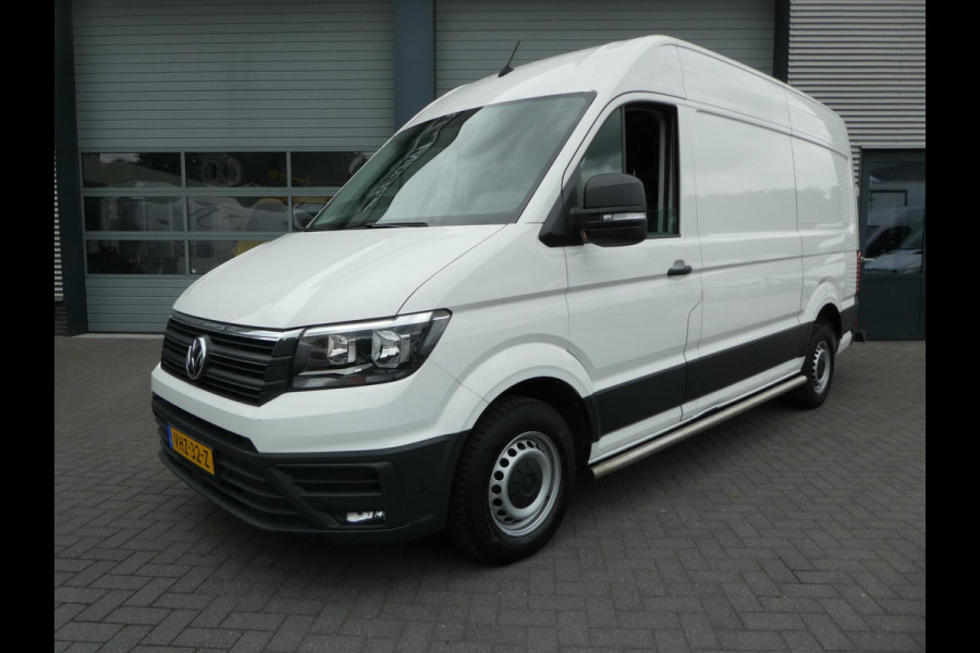 Volkswagen Crafter 35 2.0 TDI 180 pk L3H3 ( L2H2) airco, apple carplay ,camera ,trekhaak