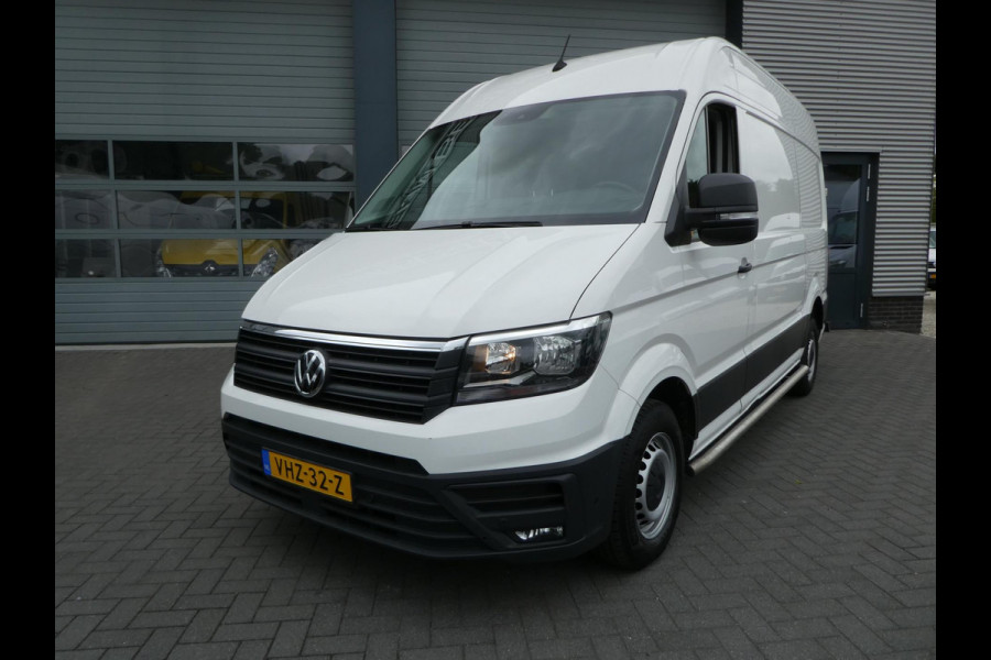 Volkswagen Crafter 35 2.0 TDI 180 pk L3H3 ( L2H2) airco, apple carplay ,camera ,trekhaak