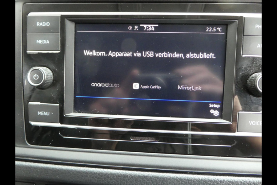 Volkswagen Crafter 35 2.0 TDI 180 pk L3H3 ( L2H2) airco, apple carplay ,camera ,trekhaak