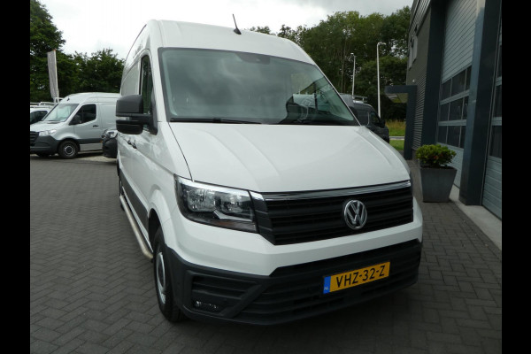 Volkswagen Crafter 35 2.0 TDI 180 pk L3H3 ( L2H2) airco, apple carplay ,camera ,trekhaak