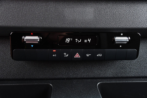 Mercedes-Benz Sprinter 317 1.9 CDI L2H2 RWD AMG Edition Camera, Cruise, LED, 3500kg Trekhaak, Carplay, NAVI, LED, 170PK, Automaat, Sensoren, Stoelverwarming, Uniek!